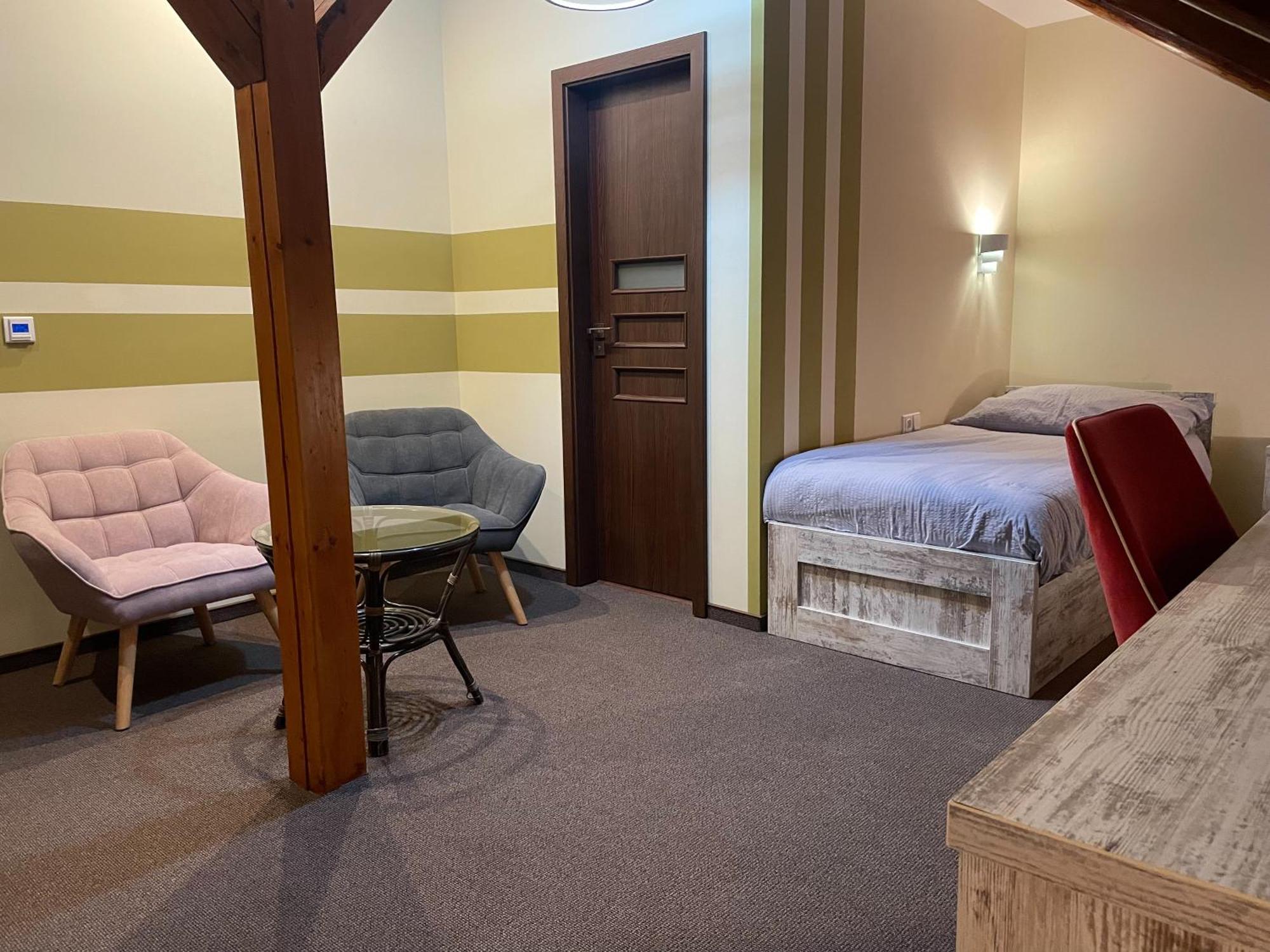 Hotel Herman ريخنوف ناد كنيجنو المظهر الخارجي الصورة